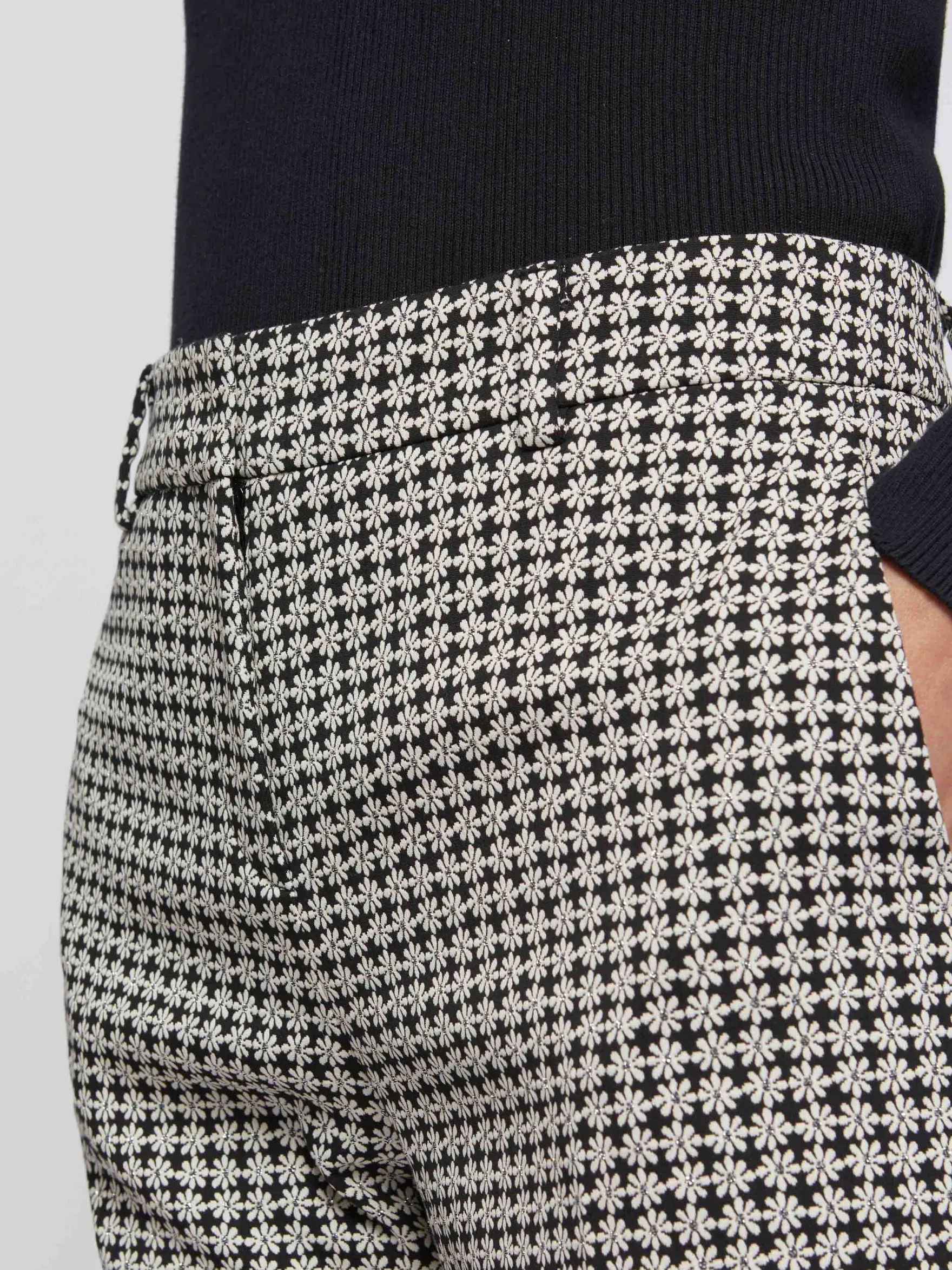 Women Paule Ka Trousers And Jeans>Daisy-Print Jacquard Cigarette Pants