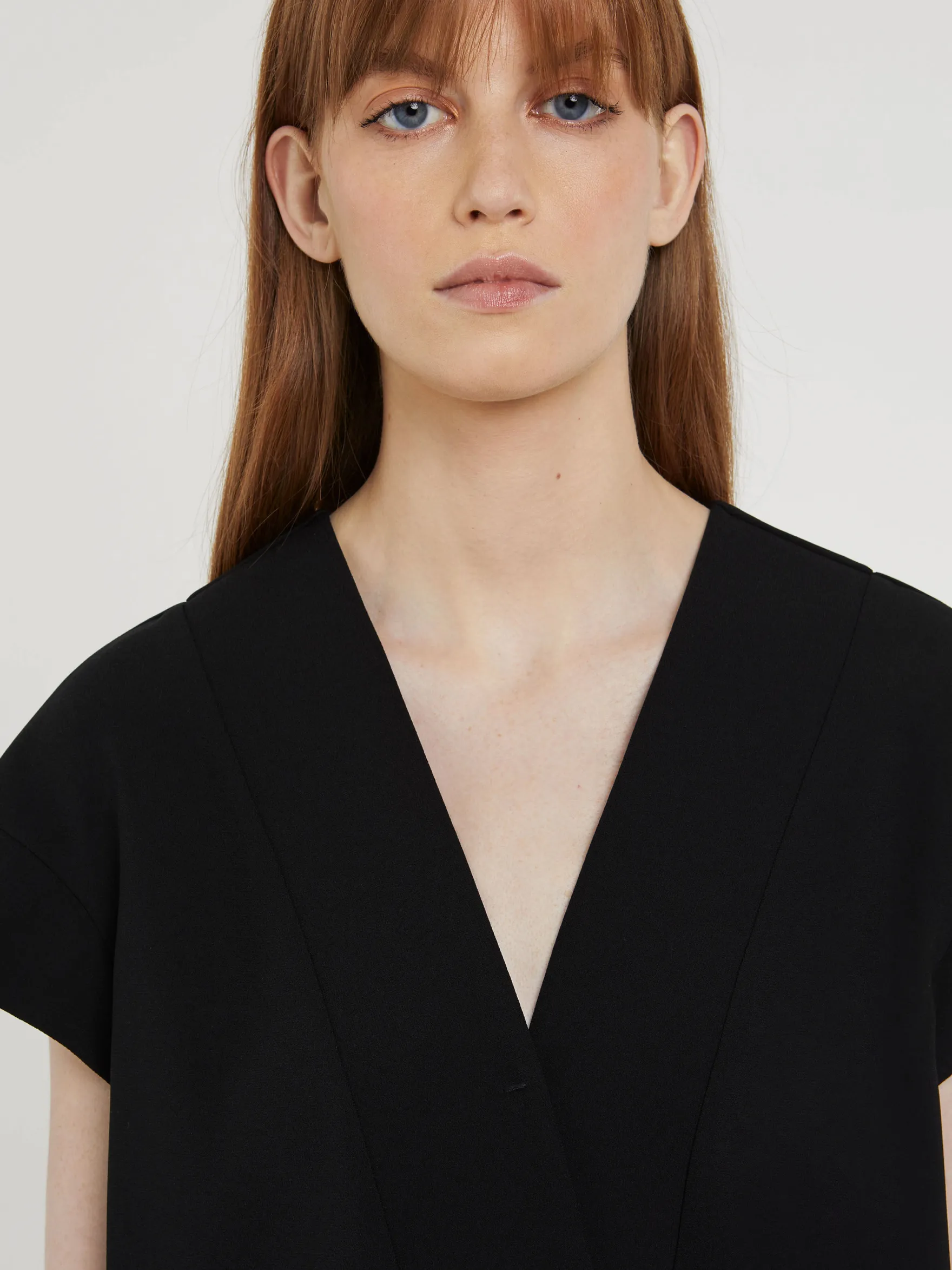 Women Paule Ka Tops>V-Neck Satin-Back Crepe Top